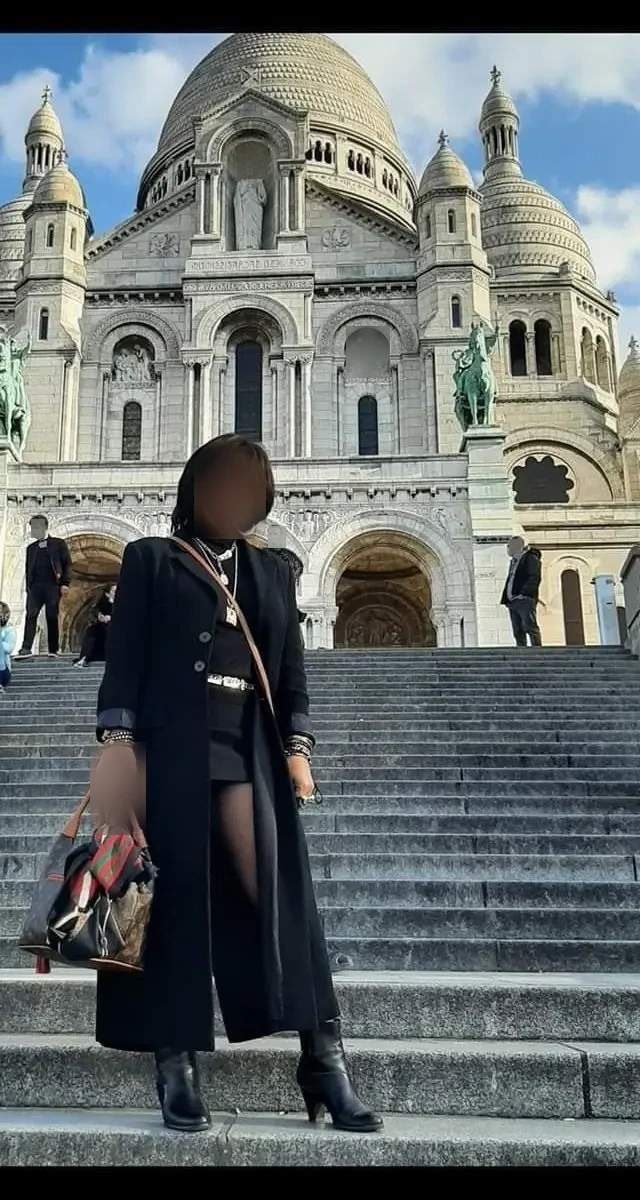 Manon - Image 2